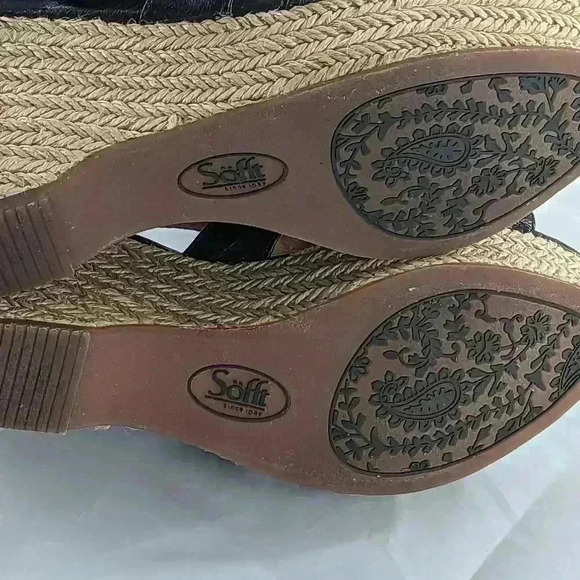 Sofft Strappy Wedge Sandals Black Leather Upper Comfort Shoes Size  5W - Picture 10 of 14